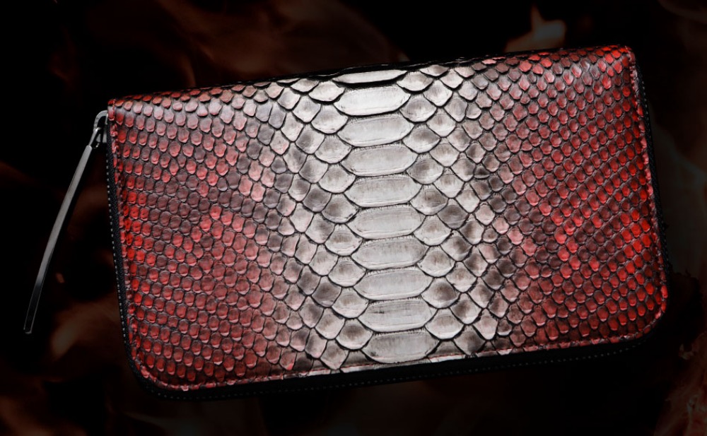 蛇革（パイソン）財布！専門ブランドが作るおすすめ6選【高級品】！ | 財布マガジン